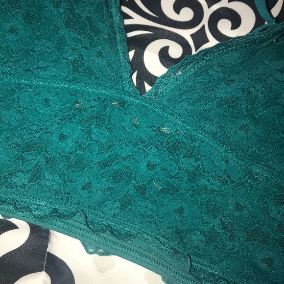 Lace bra - Picture 3 of 5